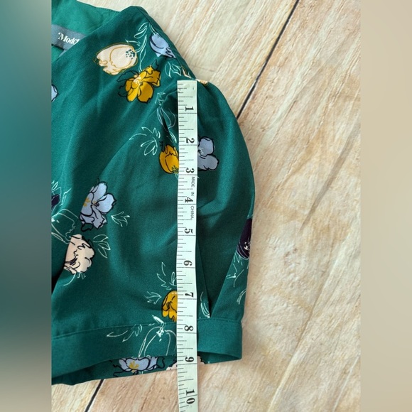 ModCloth Size L Green Floral Poetic Presence Pleated Faux Wrap Lined Dress - Picture 7 of 7